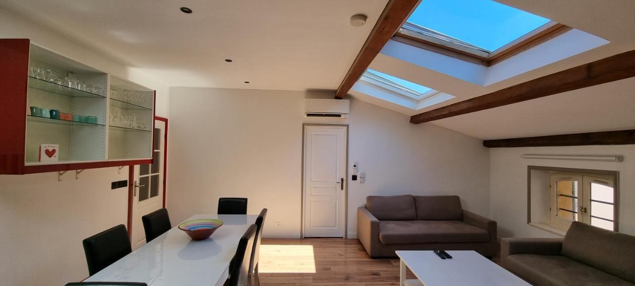 Apartment Loft 80m2 En Plein Coeur De La Vieille 3 Etoiles *