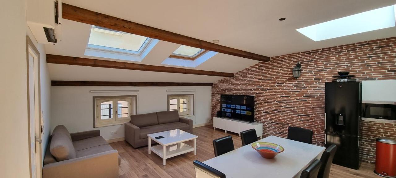 Loft 80m2 En Plein Coeur De La Vieille 3 Etoiles Apartment *